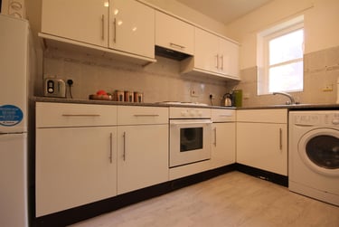 3 bed flat, Sloane Court, Sandyford, Newcastle, NE24PF - Image 4